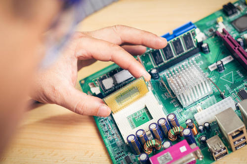 保险丝安装到电路中